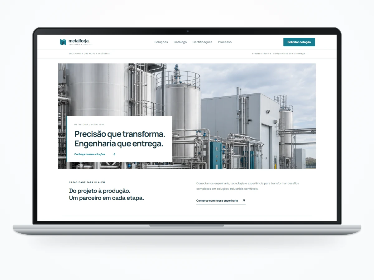 Mockup de site demonstrativo — Empresa industrial